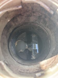 排水管高圧洗浄前の排水マス