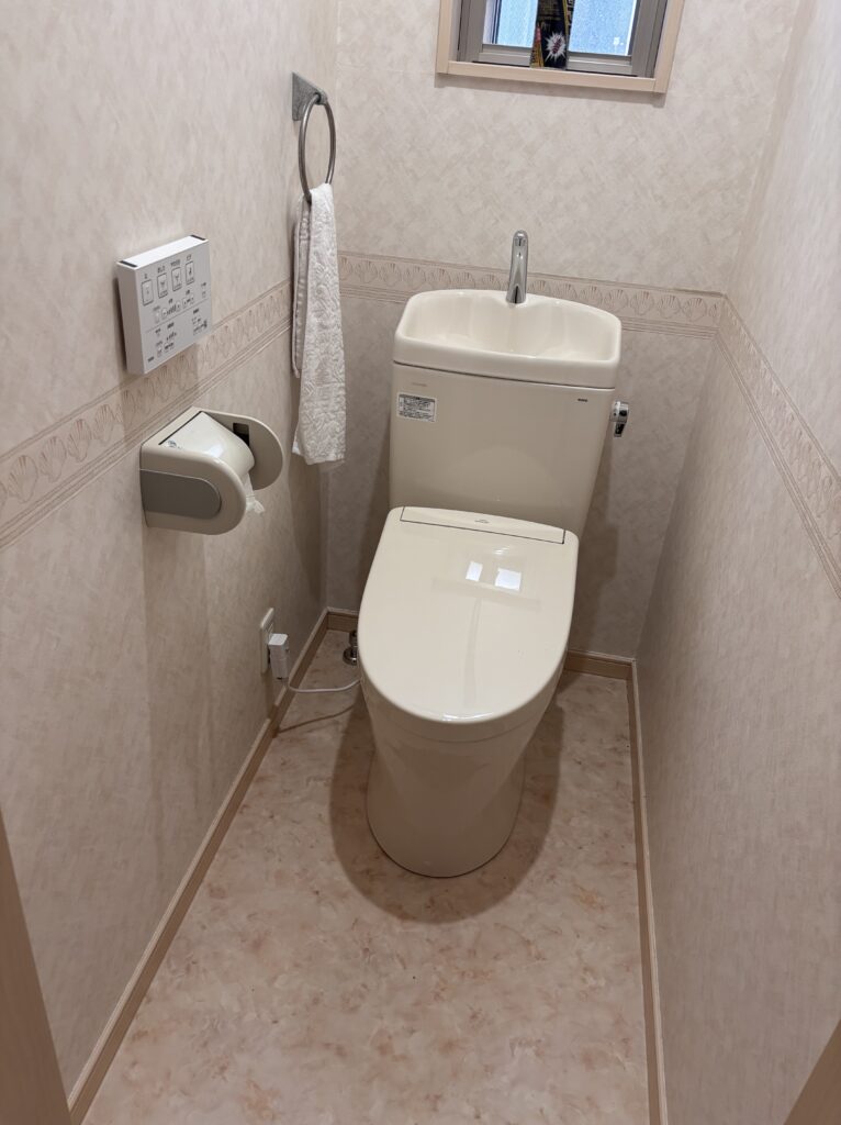 IMG 9895 2階トイレ交換後
